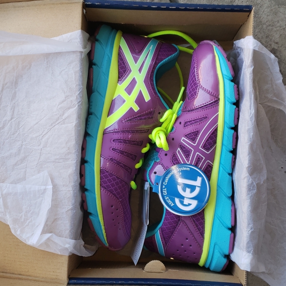 NWT Kids Asics Gel-Lyte33 2GS